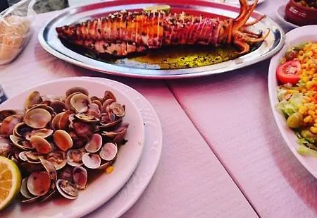 El Bambu Cerca Del Mar 아파트 말라가