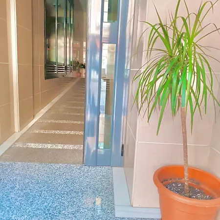 El Bambu Cerca Del Mar